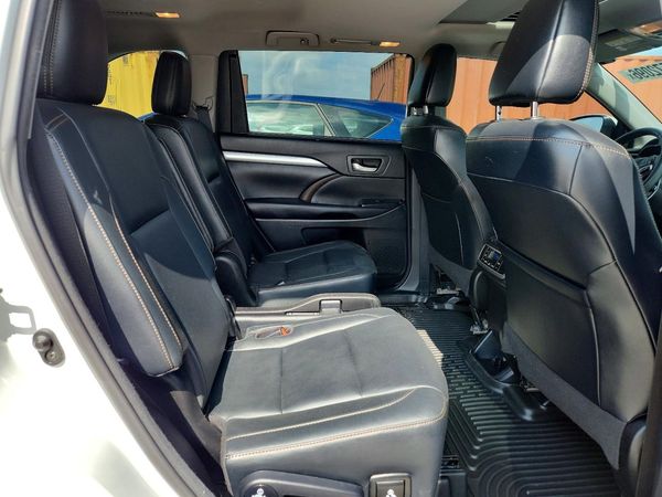 2018 TOYOTA HIGHLANDER SE/XLE