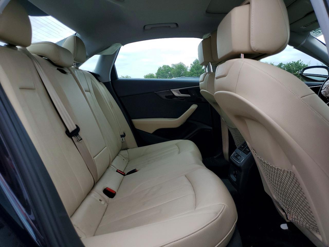 2017 AUDI A4 quattro Premium