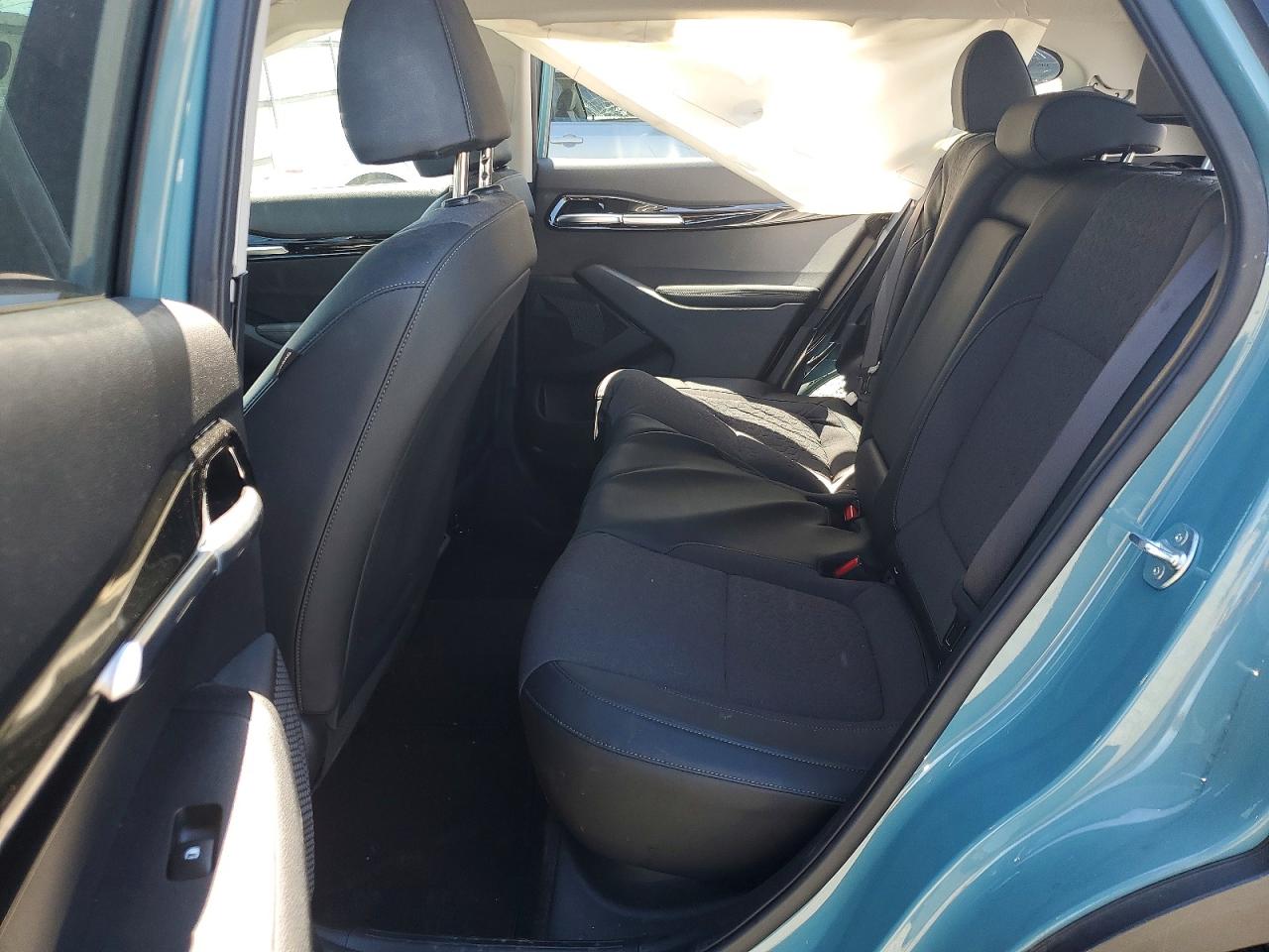 2024 KIA SELTOS S, X-Line