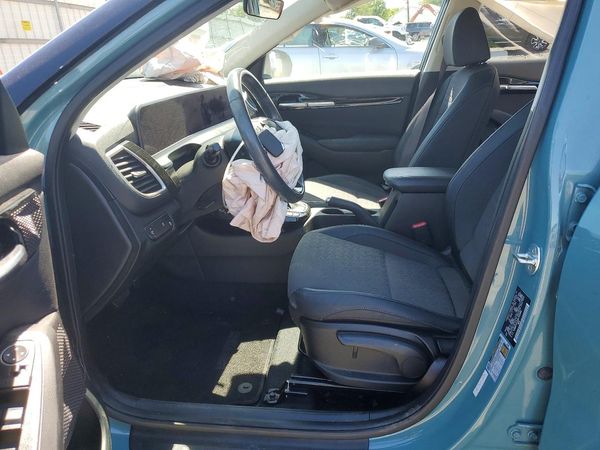 2024 KIA SELTOS S, X-Line
