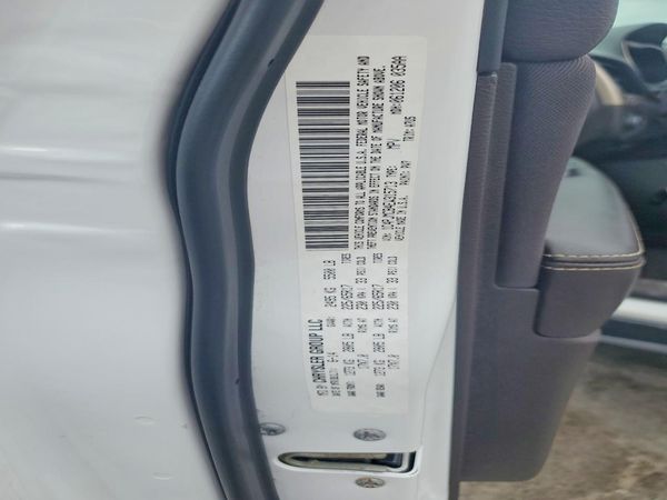 2014 JEEP GRAND CHER Latitude — VINS