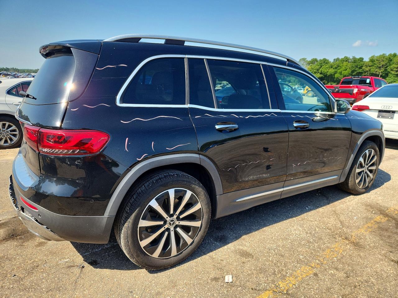 2021 MERCEDES-BENZ GLB GLB250