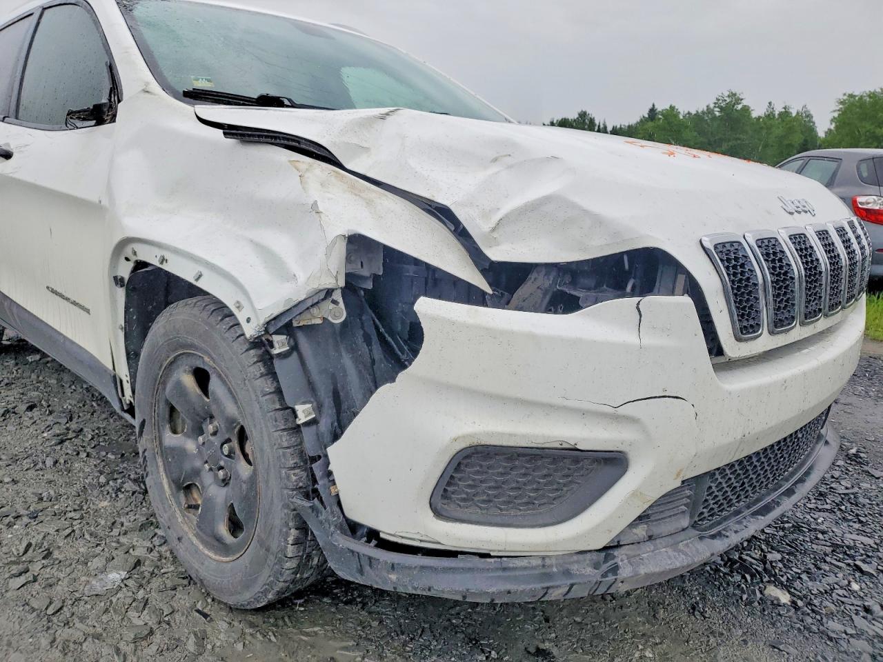 2019 JEEP CHEROKEE SPORT FWD
