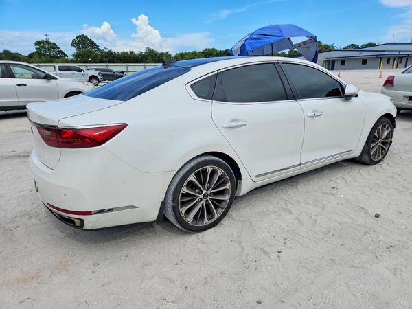 2019 KIA CADENZA