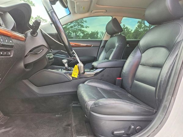 2019 KIA CADENZA