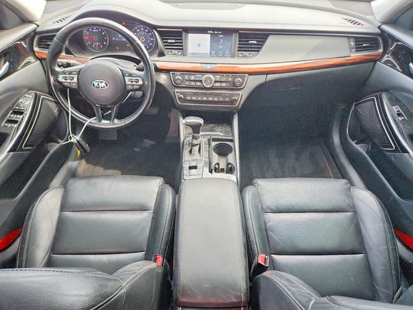 2019 KIA CADENZA