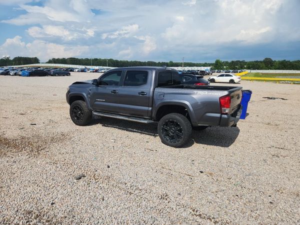 2017 TOYOTA TACOMA