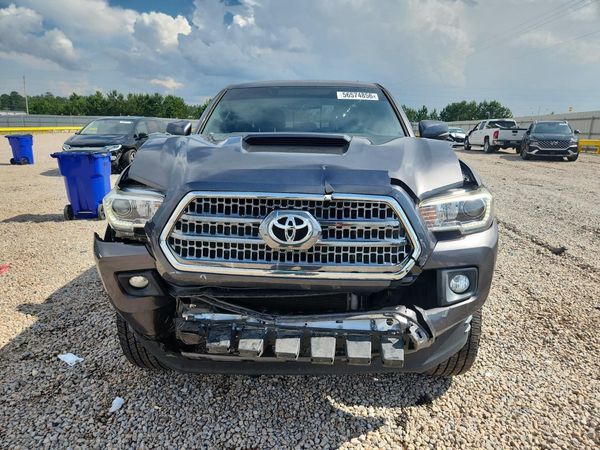 2017 TOYOTA TACOMA