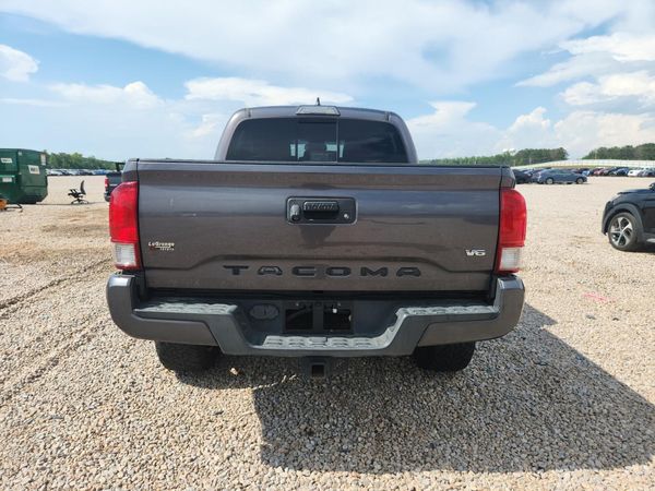 2017 TOYOTA TACOMA