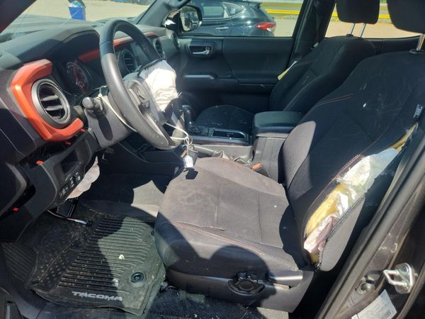 2017 TOYOTA TACOMA