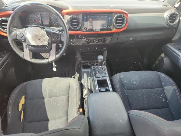 2017 TOYOTA TACOMA