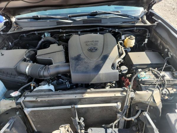 2017 TOYOTA TACOMA