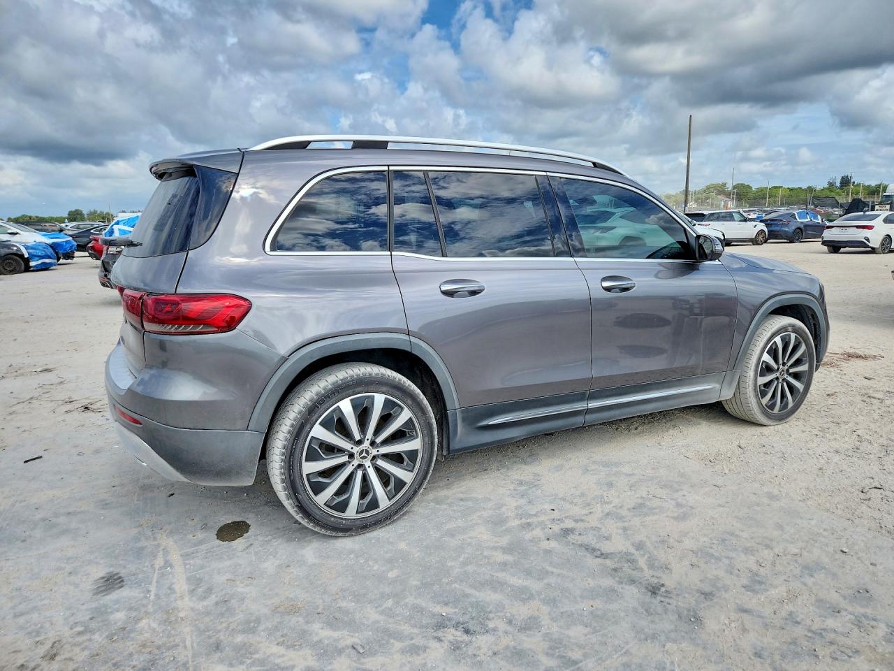 2022 MERCEDES-BENZ GLB GLB250