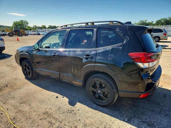 2023 SUBARU FORESTER