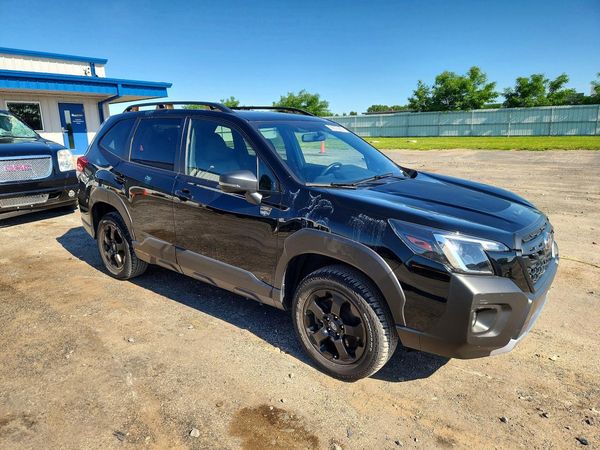 2023 SUBARU FORESTER