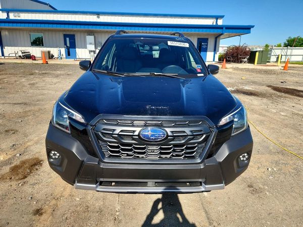 2023 SUBARU FORESTER