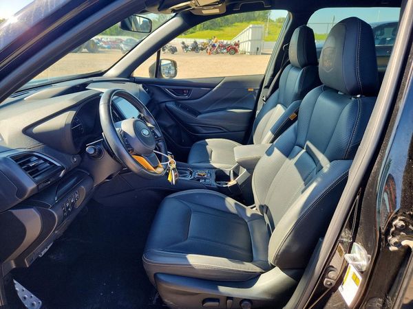2023 SUBARU FORESTER