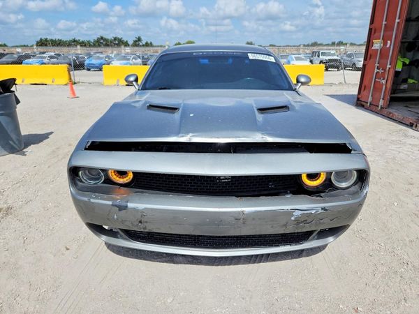 2015 DODGE CHALLENGER SXT Plus