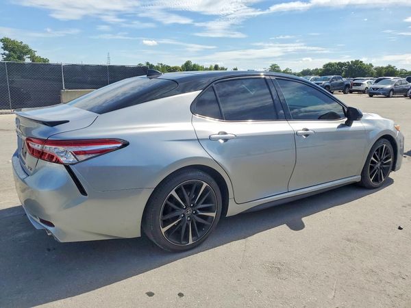 2020 TOYOTA CAMRY