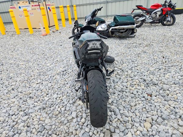 2025 KAWASAKI EX650 P