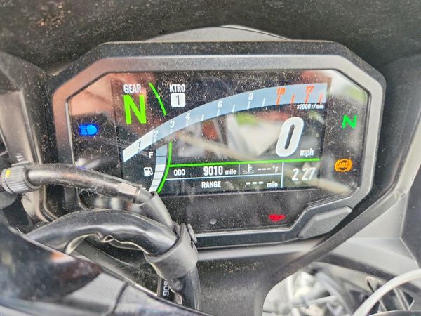2025 KAWASAKI EX650 P