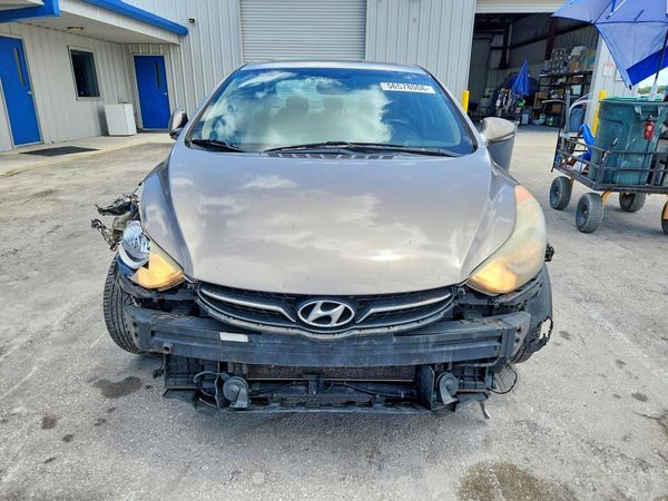 2012 HYUNDAI ELANTRA