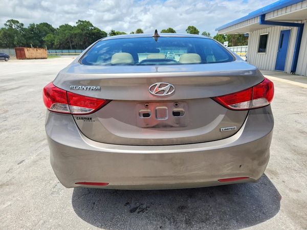 2012 HYUNDAI ELANTRA