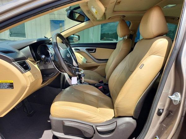 2012 HYUNDAI ELANTRA