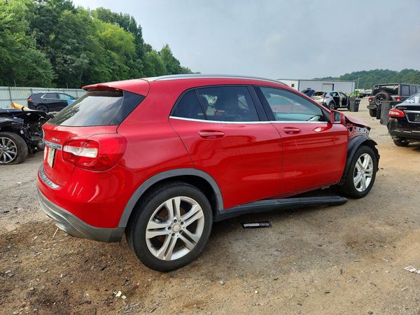 2016 MERCEDES-BENZ GLA GLA250-4M
