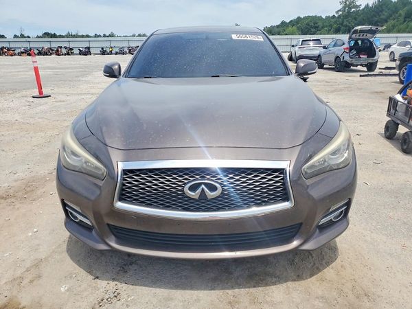 2015 INFINITI Q50