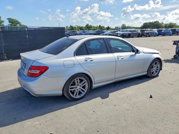 2014 MERCEDES-BENZ C C250
