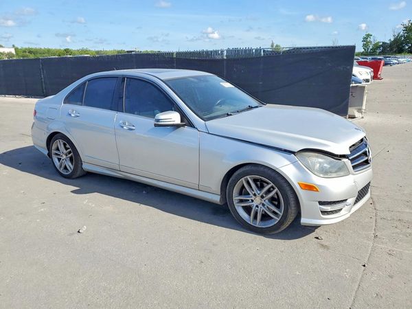 2014 MERCEDES-BENZ C C250