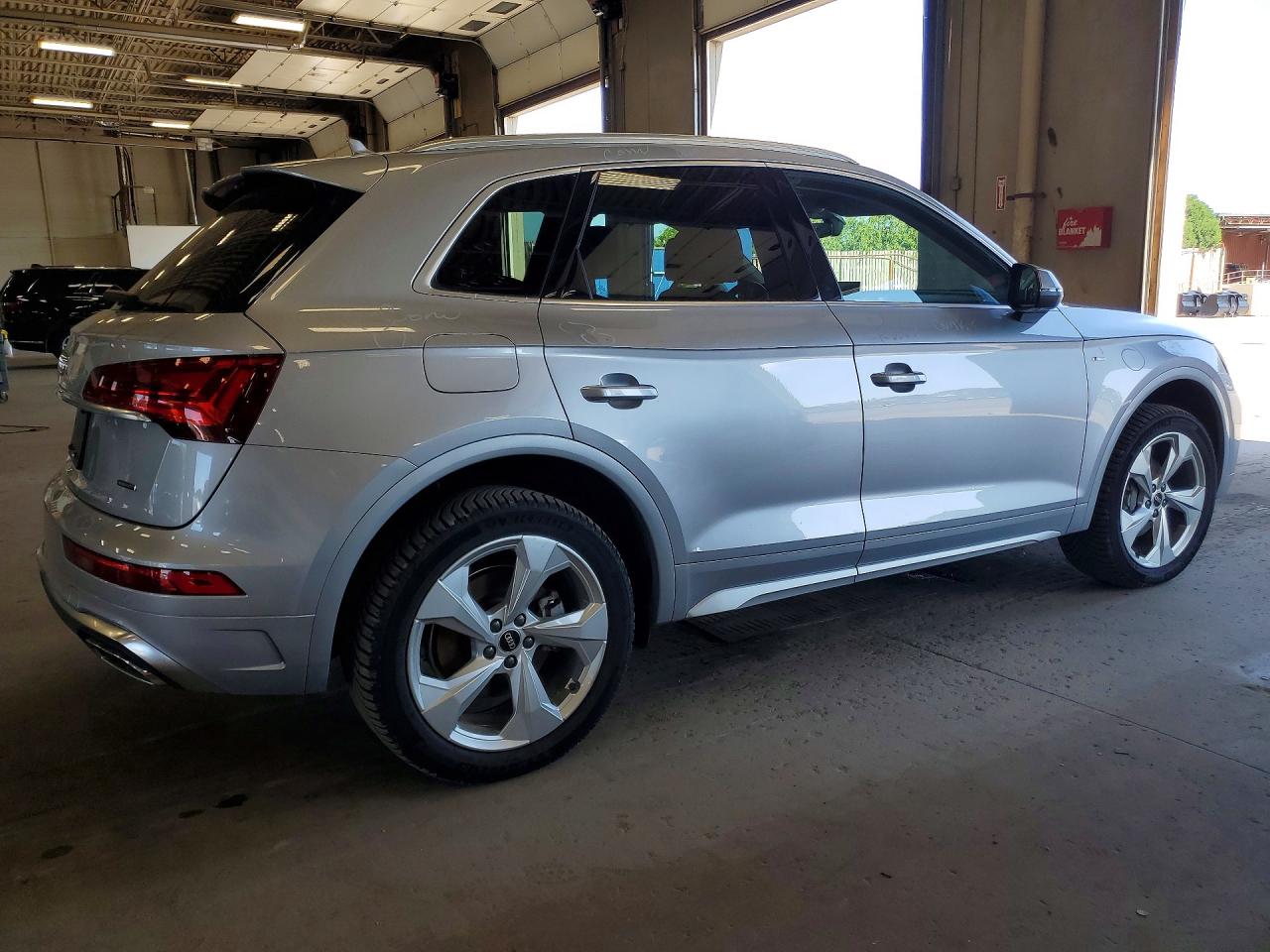 2023 AUDI Q5