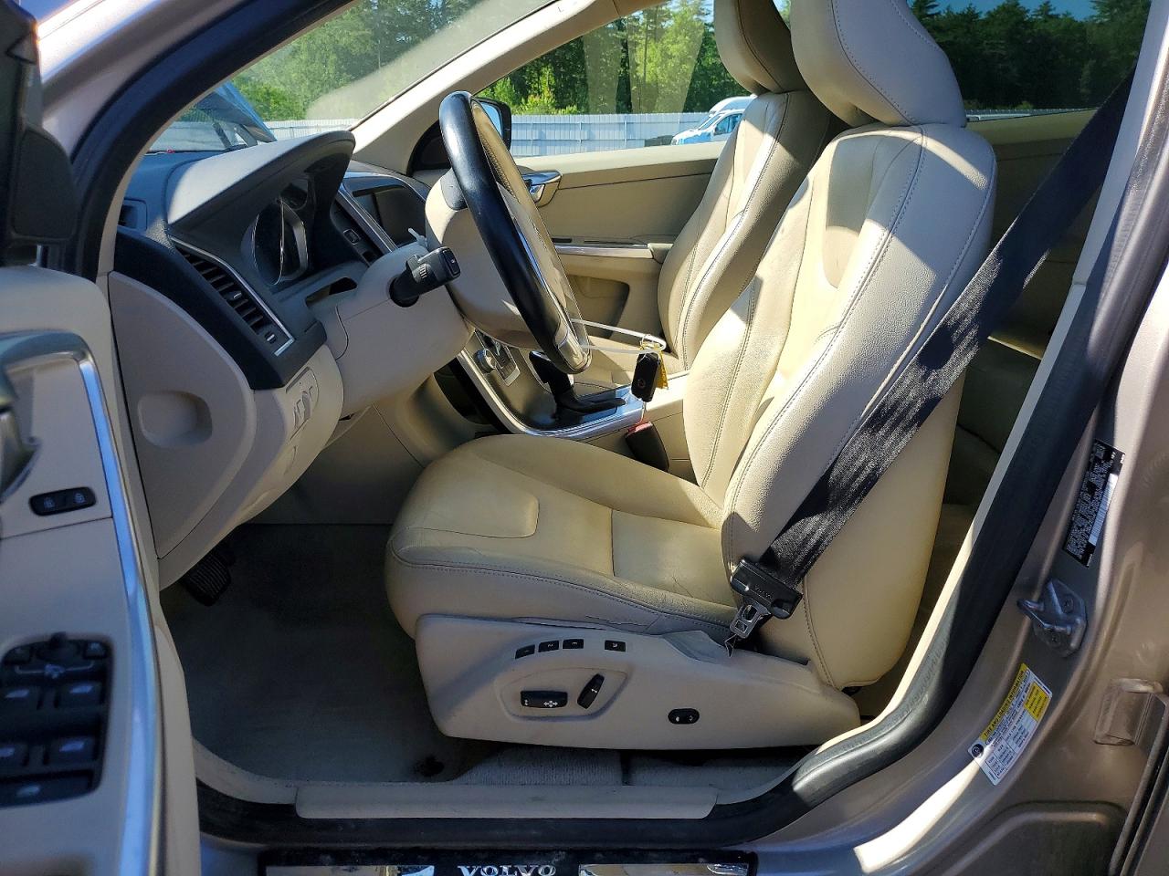 2016 VOLVO XC60 SV33 Premier