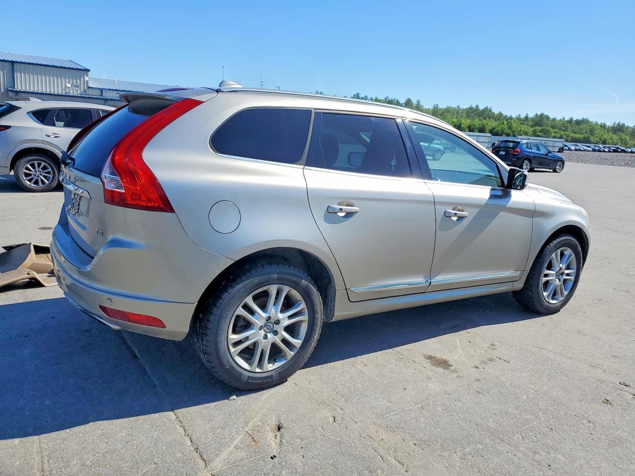 2016 VOLVO XC60 SV33 Premier