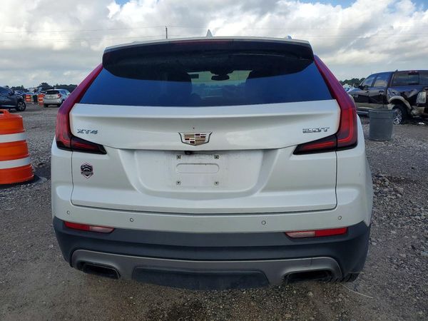 2019 CADILLAC XT4 Premium Luxury