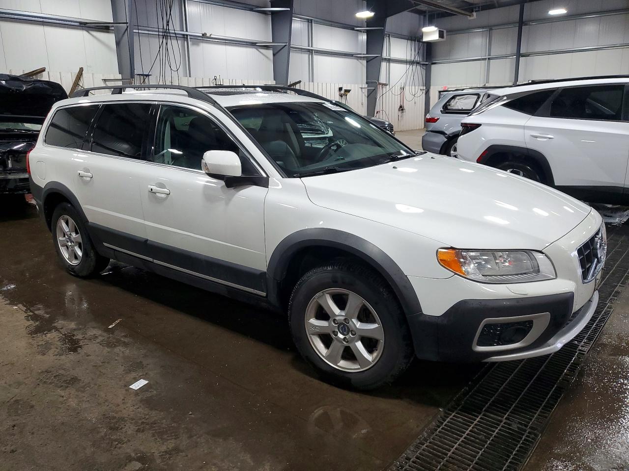 2011 VOLVO XC70