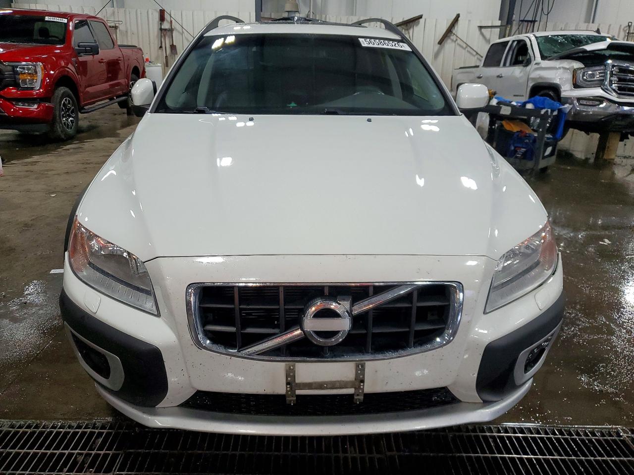 2011 VOLVO XC70