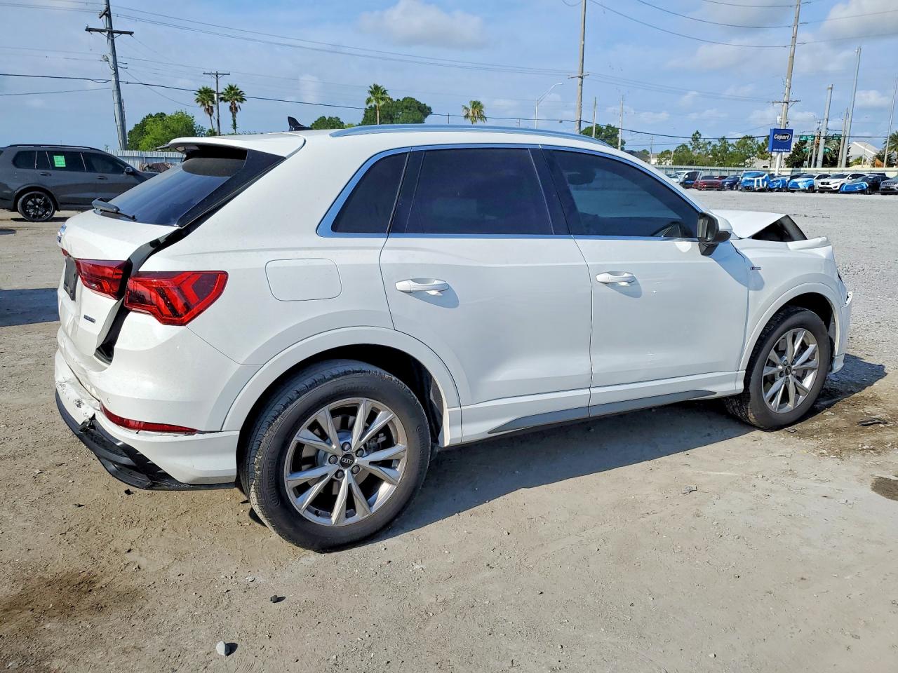 2021 AUDI Q3 S Line quattro Premium