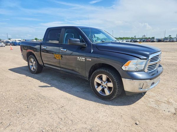 2013 RAM 1500 SLT