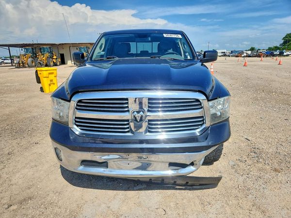 2013 RAM 1500 SLT