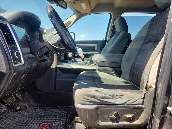 2013 RAM 1500 SLT