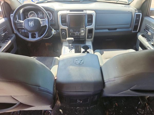 2013 RAM 1500 SLT