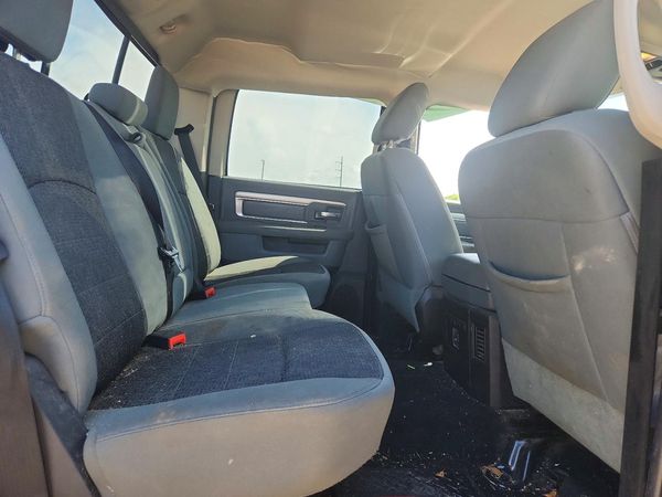 2013 RAM 1500 SLT