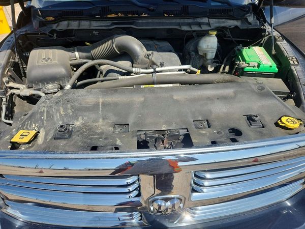 2013 RAM 1500 SLT