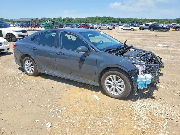 2026 TOYOTA CAMRY