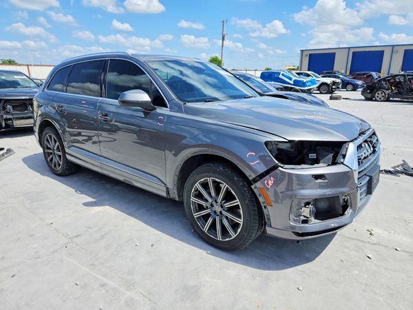2017 AUDI Q7 quattro Premium Plus