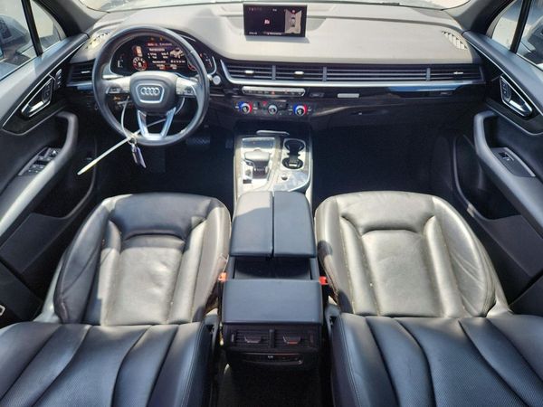 2017 AUDI Q7 quattro Premium Plus