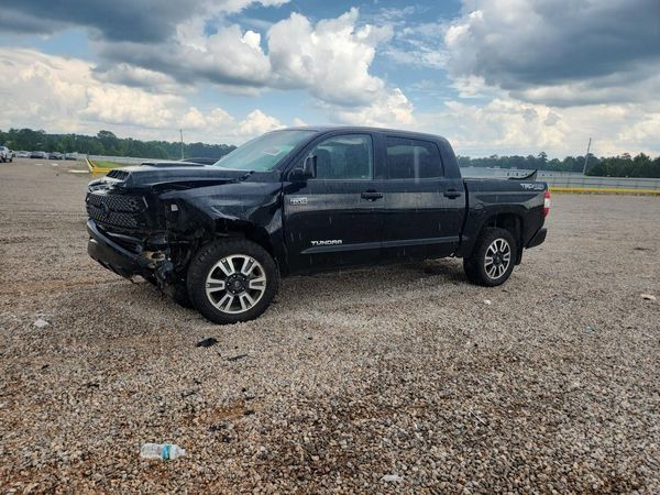 2020 TOYOTA TUNDRA SR5 Grade