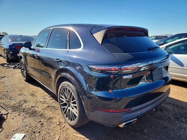 2019 PORSCHE CAYENNE